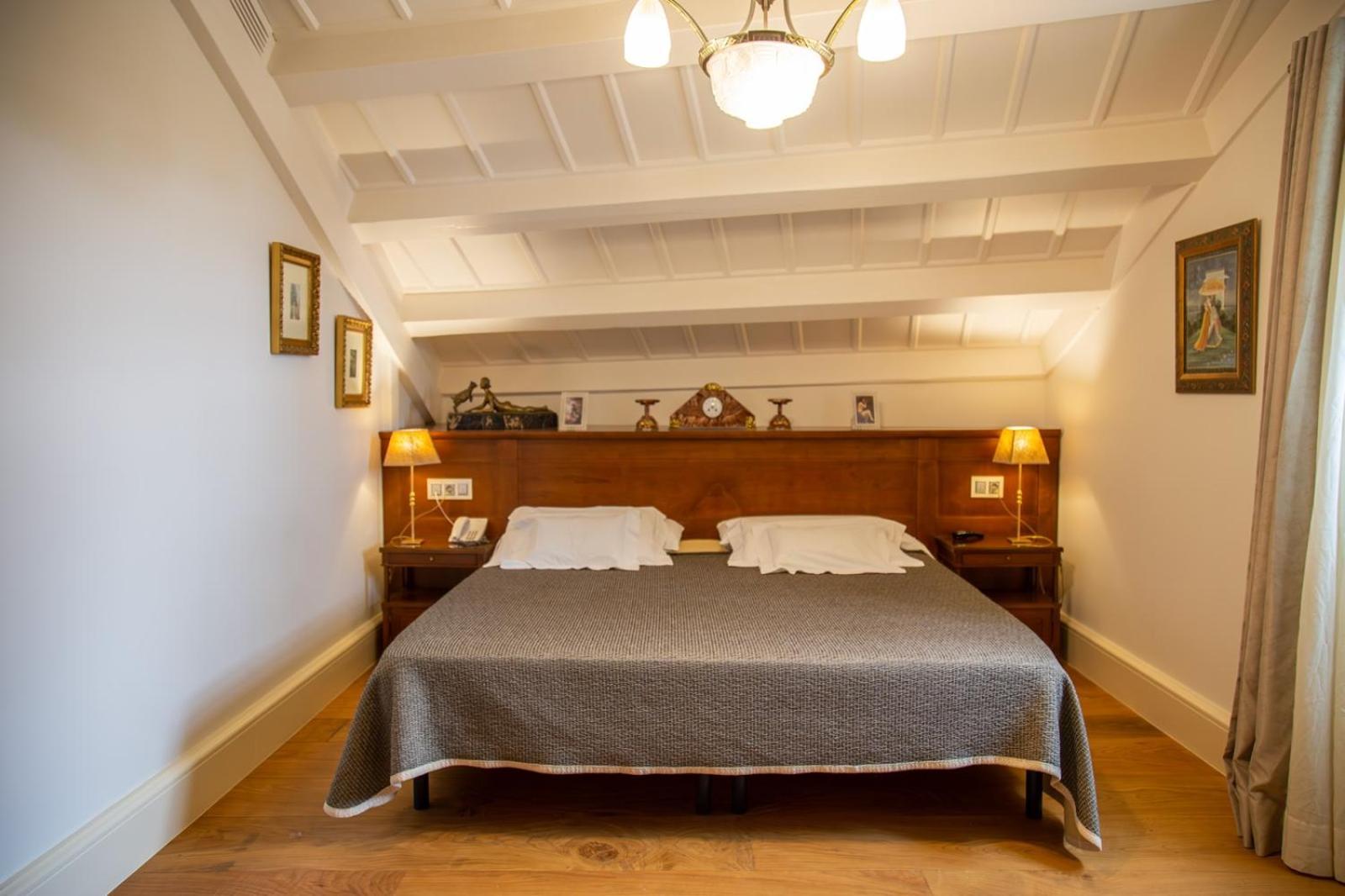 Hotel Monumento Pazo De Orban Lugo Oda fotoğraf