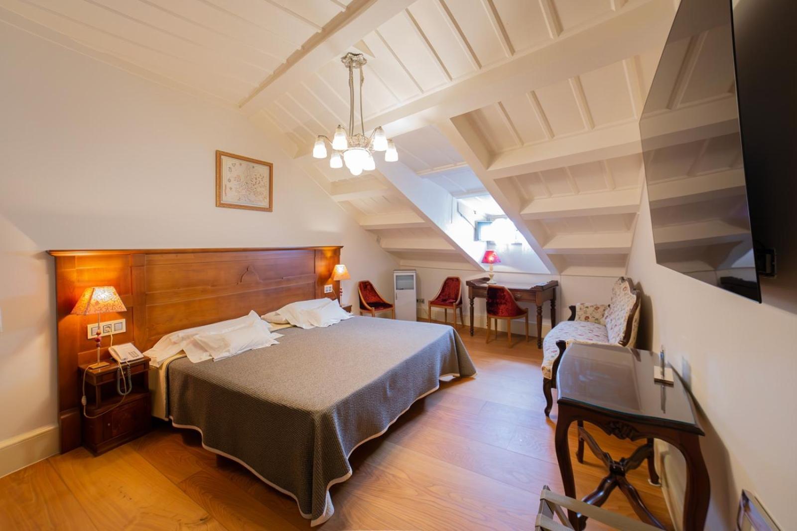 Hotel Monumento Pazo De Orban Lugo Oda fotoğraf