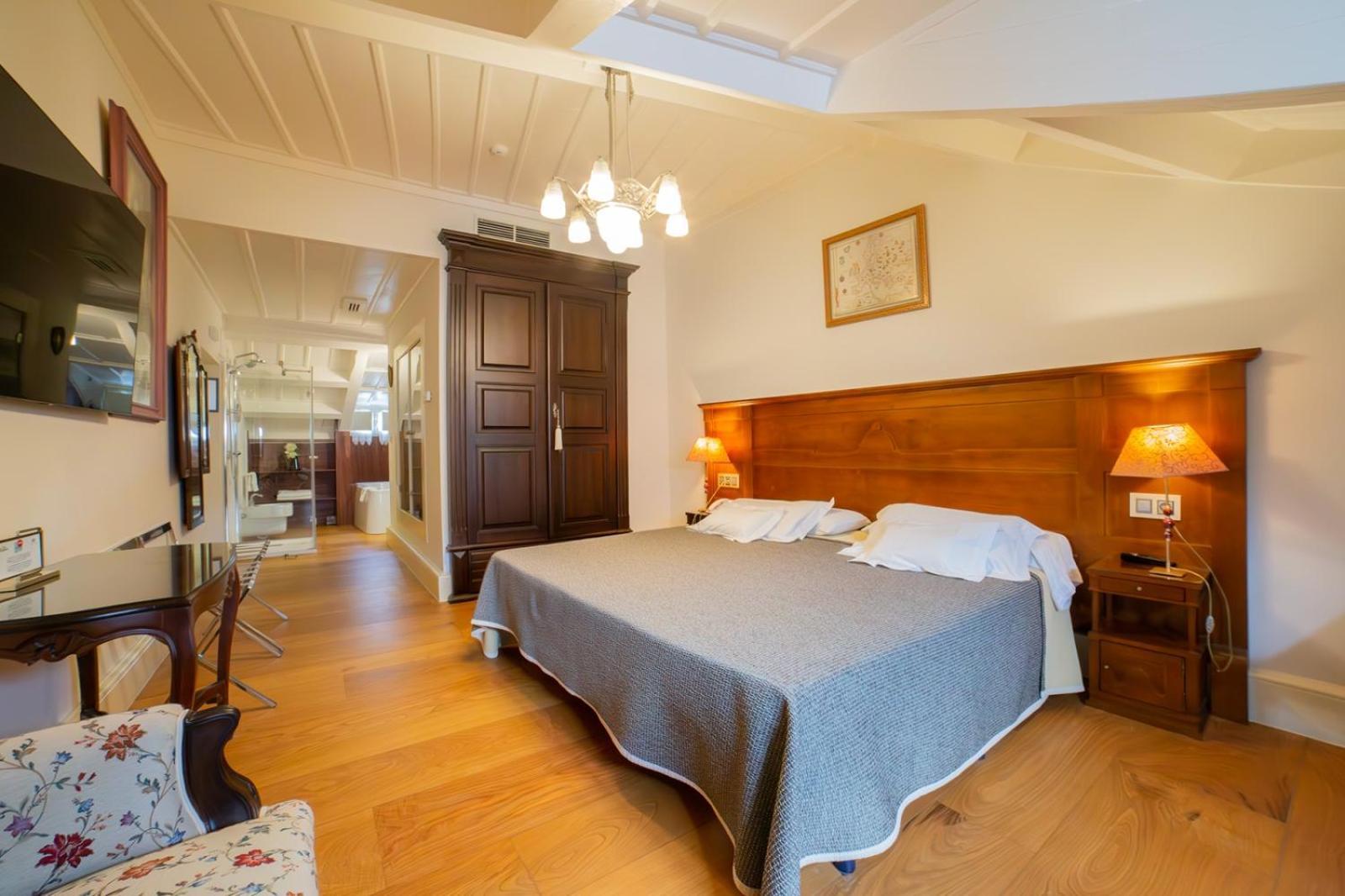 Hotel Monumento Pazo De Orban Lugo Oda fotoğraf